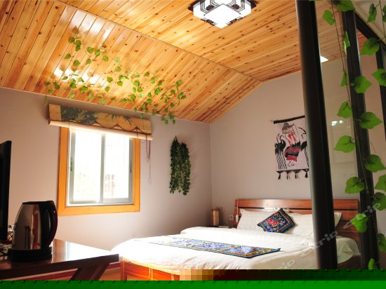 （月）观景木屋大床房