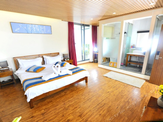 邀月海景阳台大床房