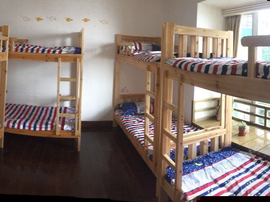 海景男生多人间（床位）