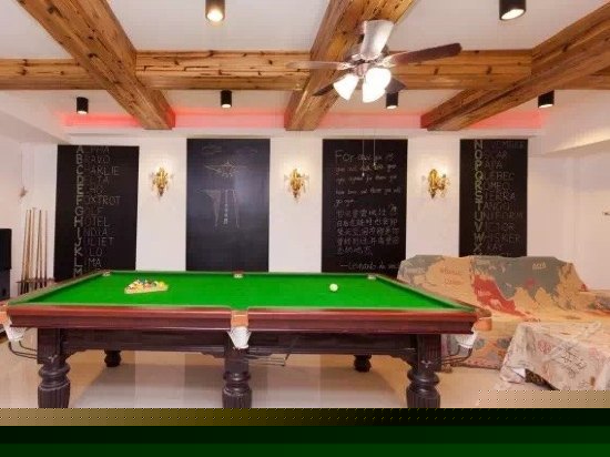 六间房私家泳池别墅