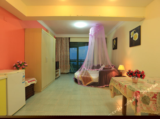 海景蜜月圆床房