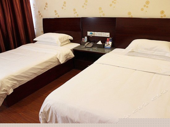 豪华商务电脑双人房