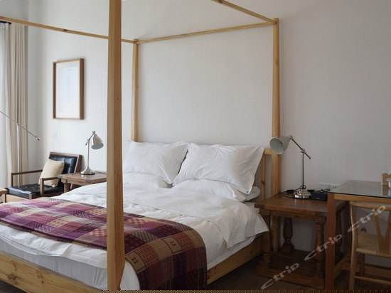 亲海观景大床房