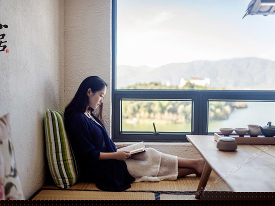 山居院露台海景标间