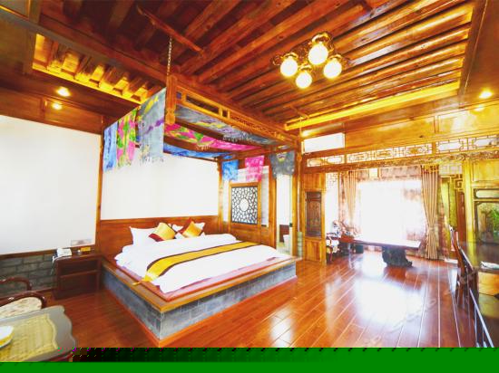 豪华阳台大床房