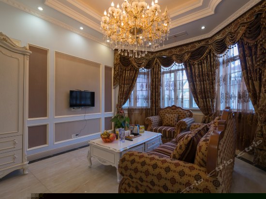 花园别墅欧式豪华套房