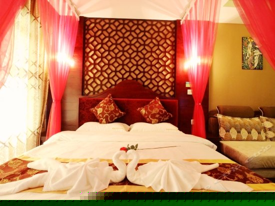 豪华江景大床房