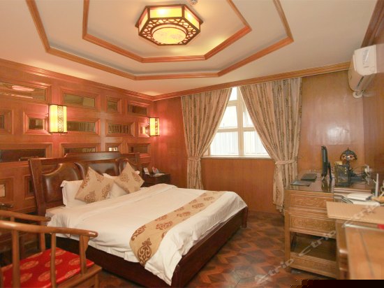 豪华风情大床房