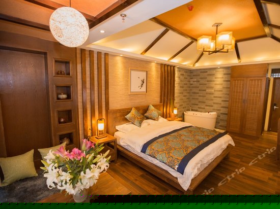 二楼精品观景大床