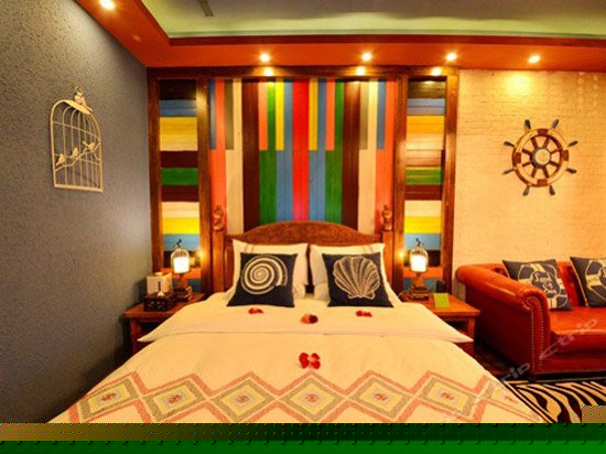 花园浪漫大床房