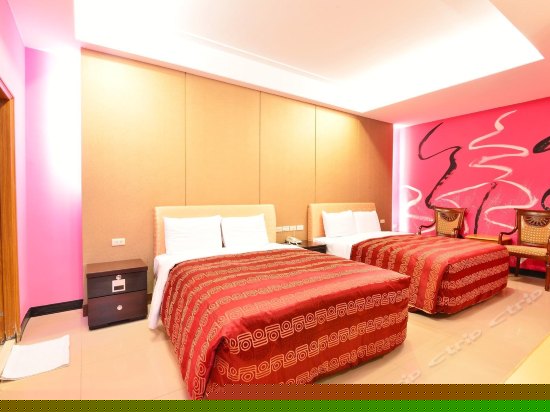 标准四人房（无窗）