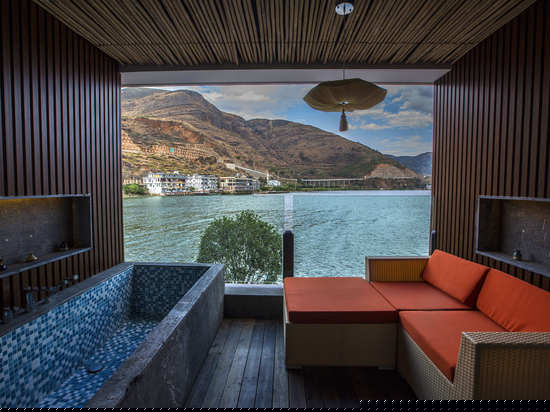 豪华海景大床房