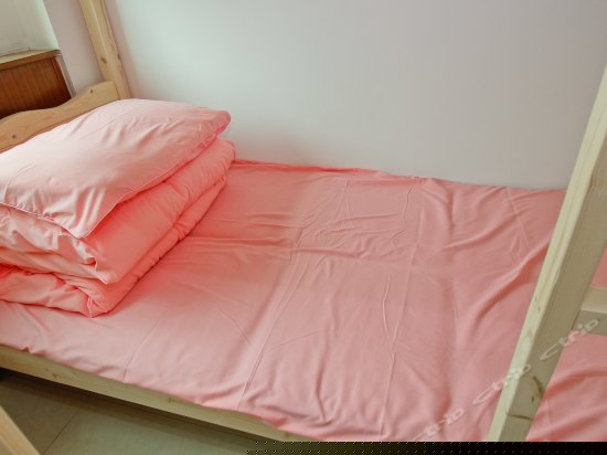 女生八人间床位房（尚勤）