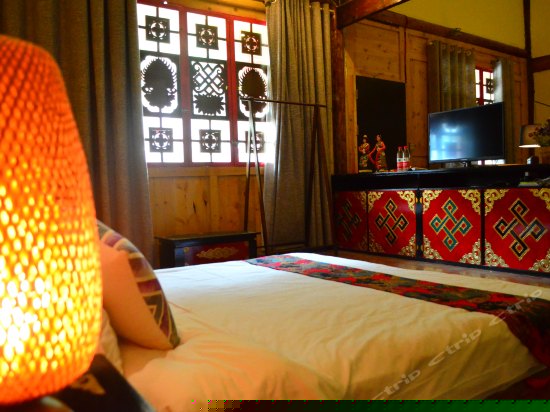 木楼藏式大床套房