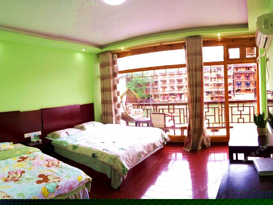 临江观景亲子房