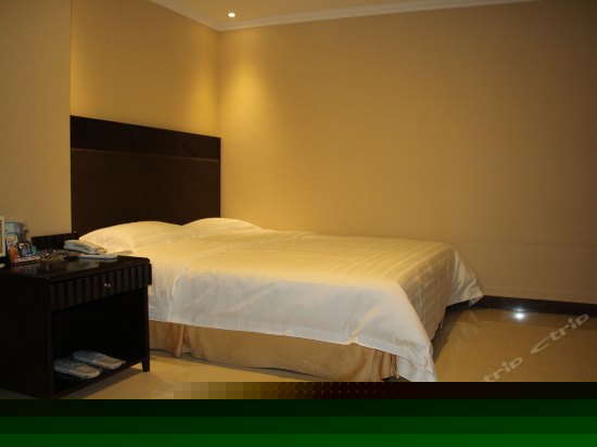 温馨大床房B(无窗)