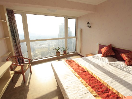 落地窗豪华山海大床房a