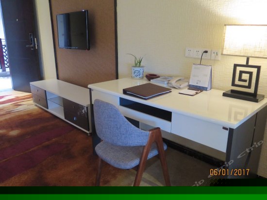 实木温泉大床房