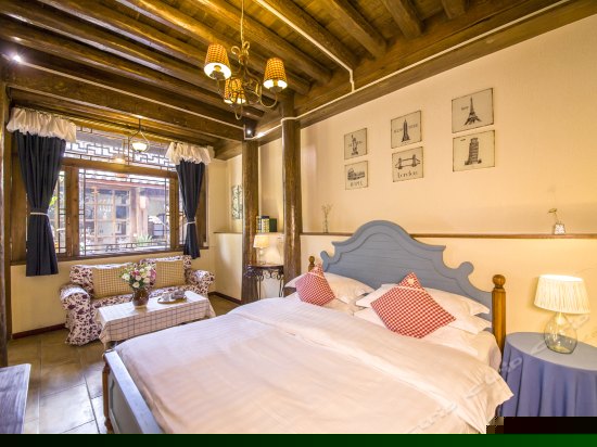 一楼豪华大床房