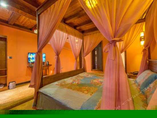 雪山观景花园大床房