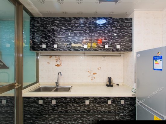 现代简约套房2房1厅