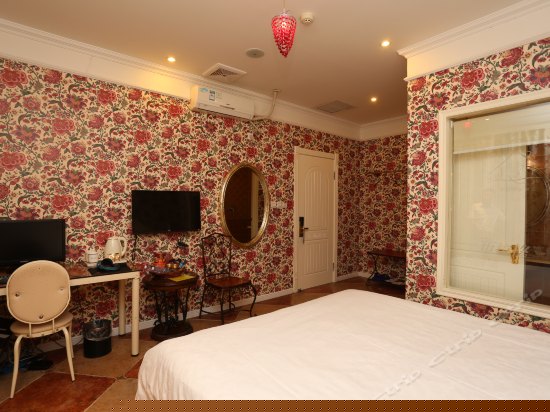 欧式浪漫大床房