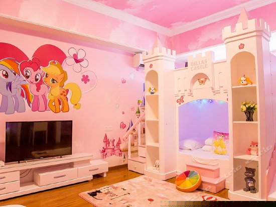 公主城堡滑梯三床房