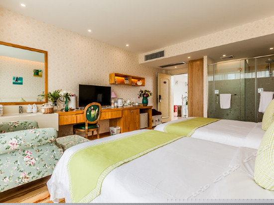 柠檬树休闲温馨亲子房