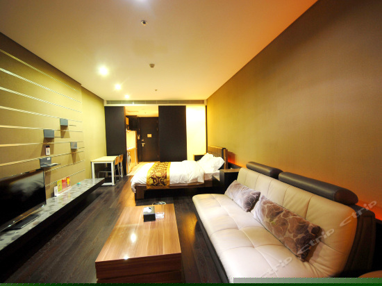 无敌海景大床房