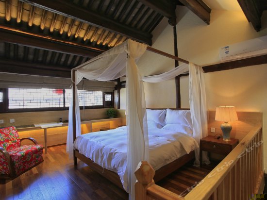 庭院星空复式大床房