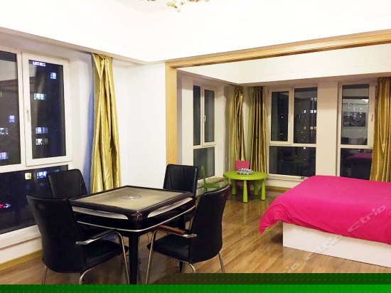 欧式景观大床房套房