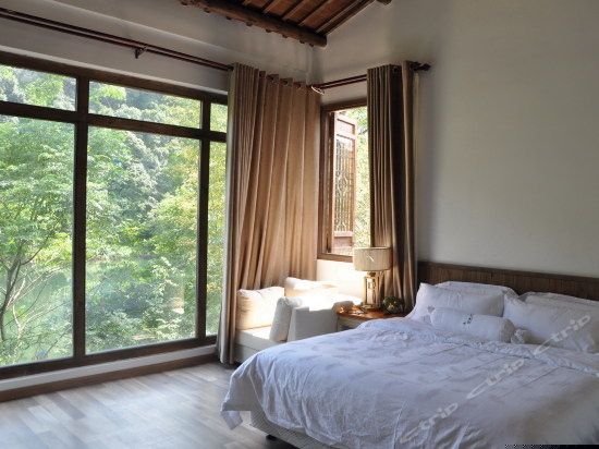 豪华山水景观房A