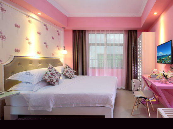 柔如彩虹大床房