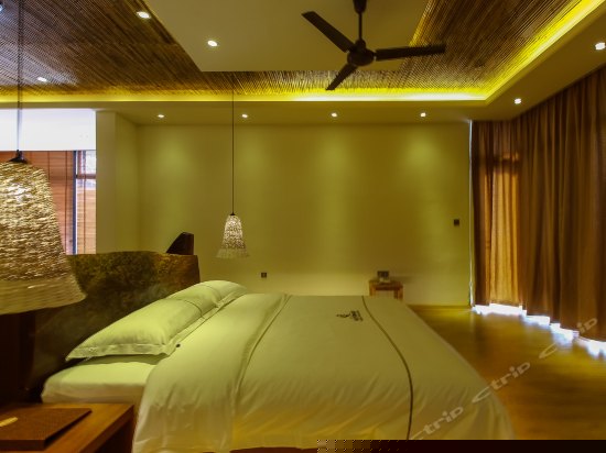 无敌豪华行政套房