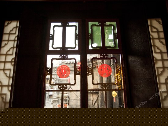 曲径通幽套间土炕房