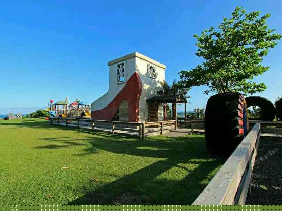 高跟鞋跃层三人房