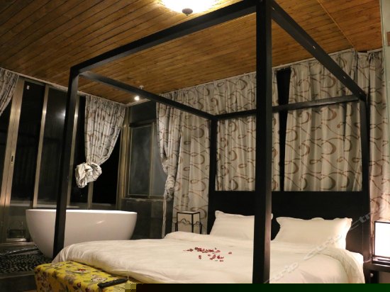 180°阳台海景日出房