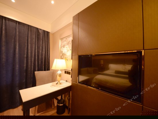 和颐高级大床房