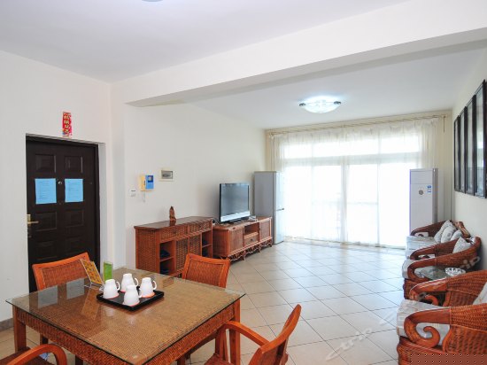 椰风海景三室一厅