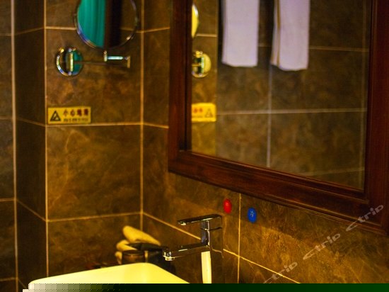 云淡风轻（大床房）