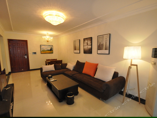 素洁两室两厅温馨居