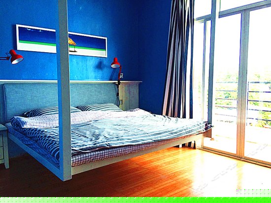 海景悬空大床房