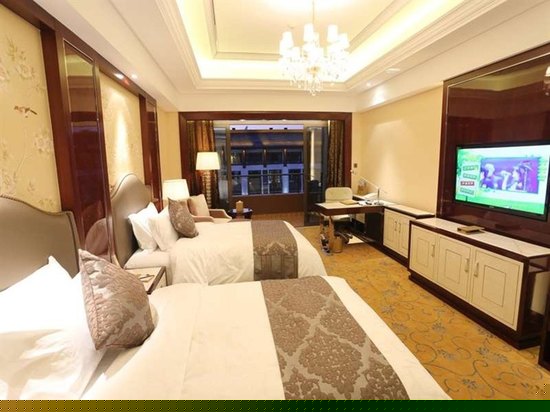 豪华园景双床房