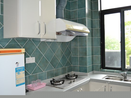 豪华亲海园景子母套（一房一厅）