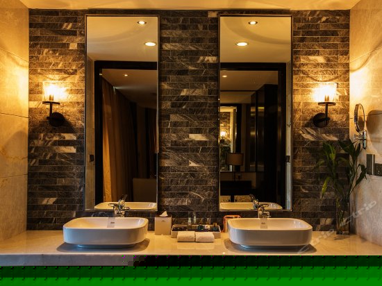 珊瑚家庭池畔两室一厅复式套房