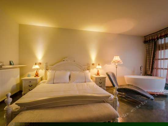 270°豪华美国乡村海景套房202号房