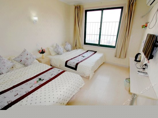 海景温馨家庭房