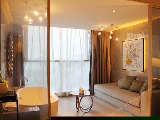 豪华海景大床房