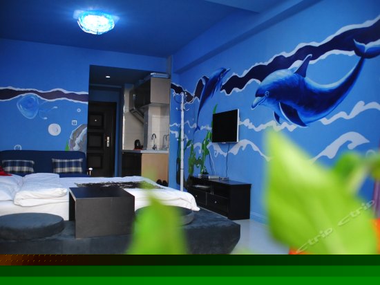 手绘艺术主题房B