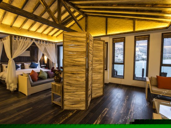 行政豪华海景房